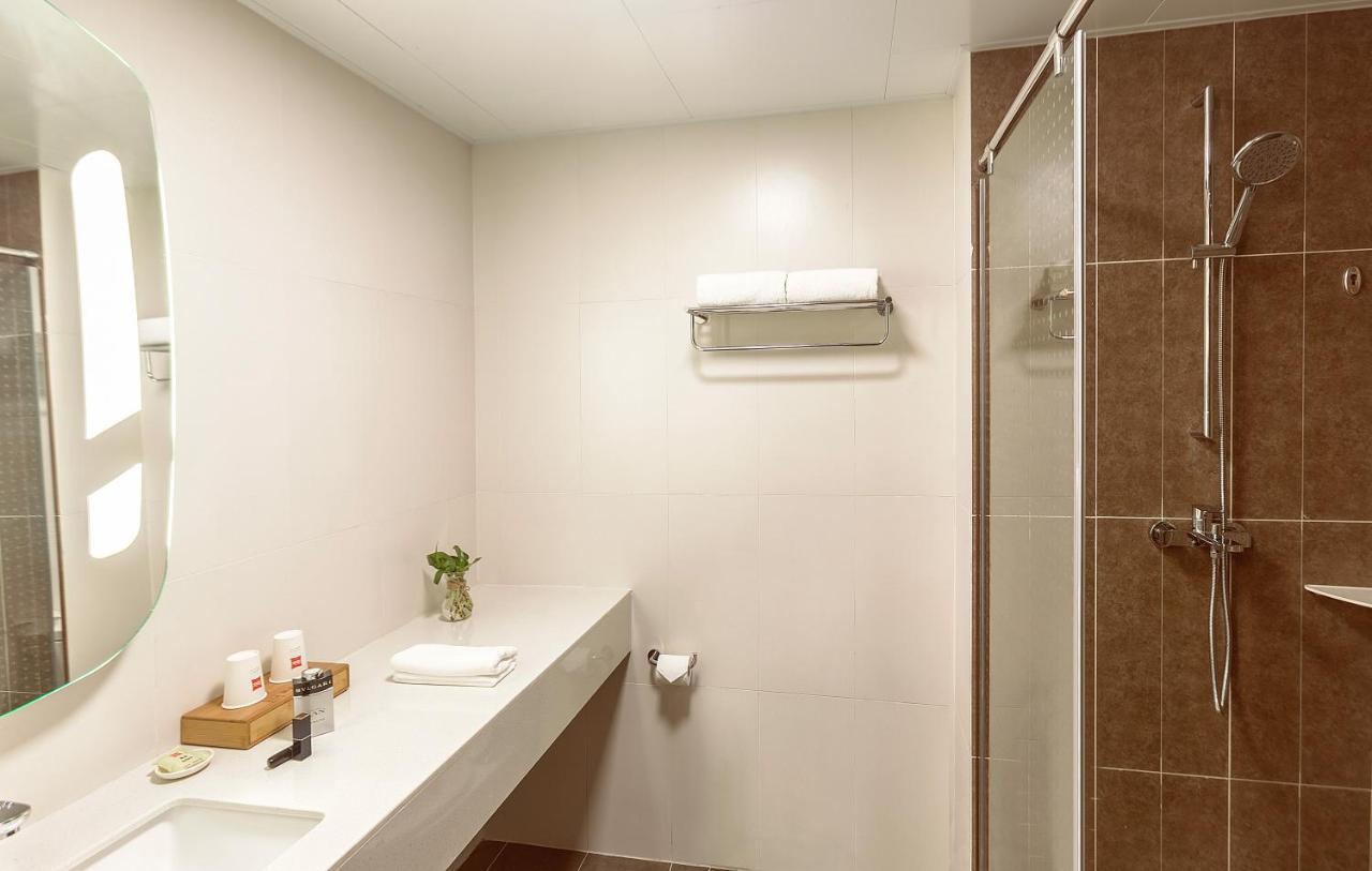 Ibis Zhengzhou Longhai Road Eksteriør billede