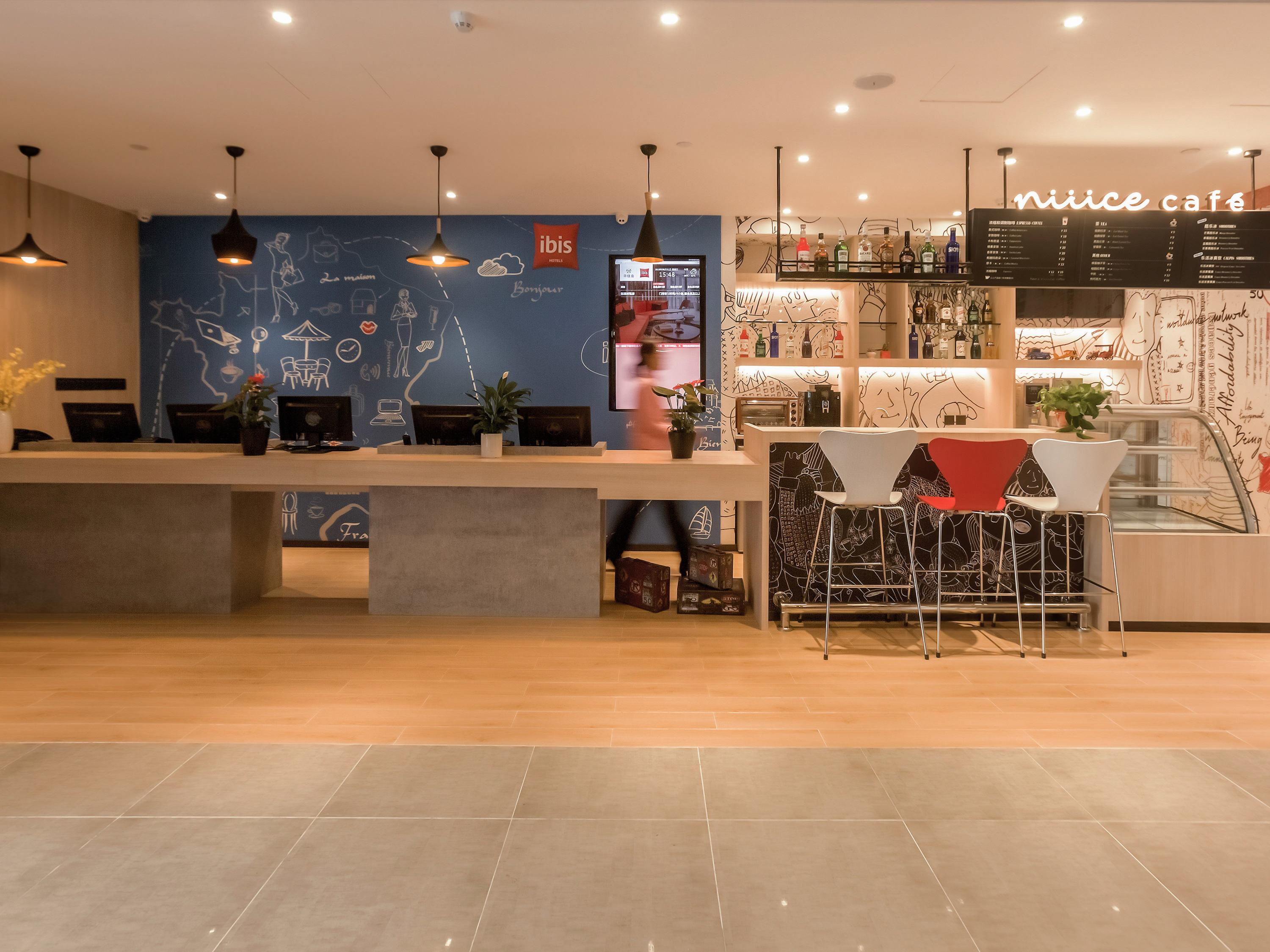 Ibis Zhengzhou Longhai Road Eksteriør billede
