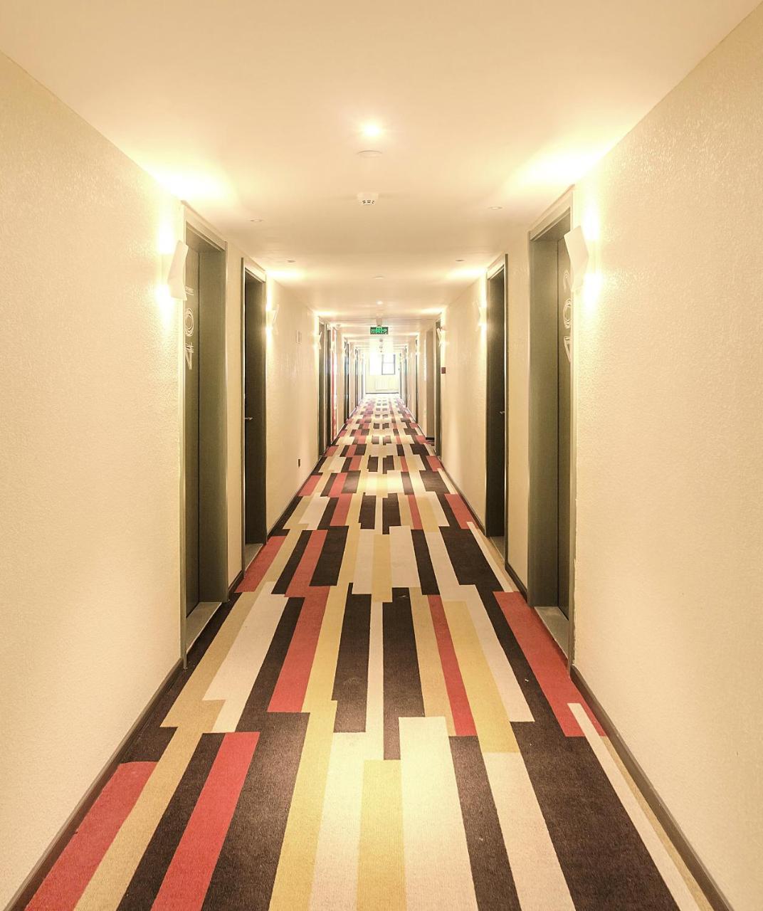 Ibis Zhengzhou Longhai Road Eksteriør billede